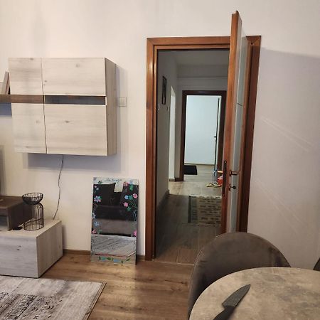 באקאו Central Trei Camere מראה חיצוני תמונה
